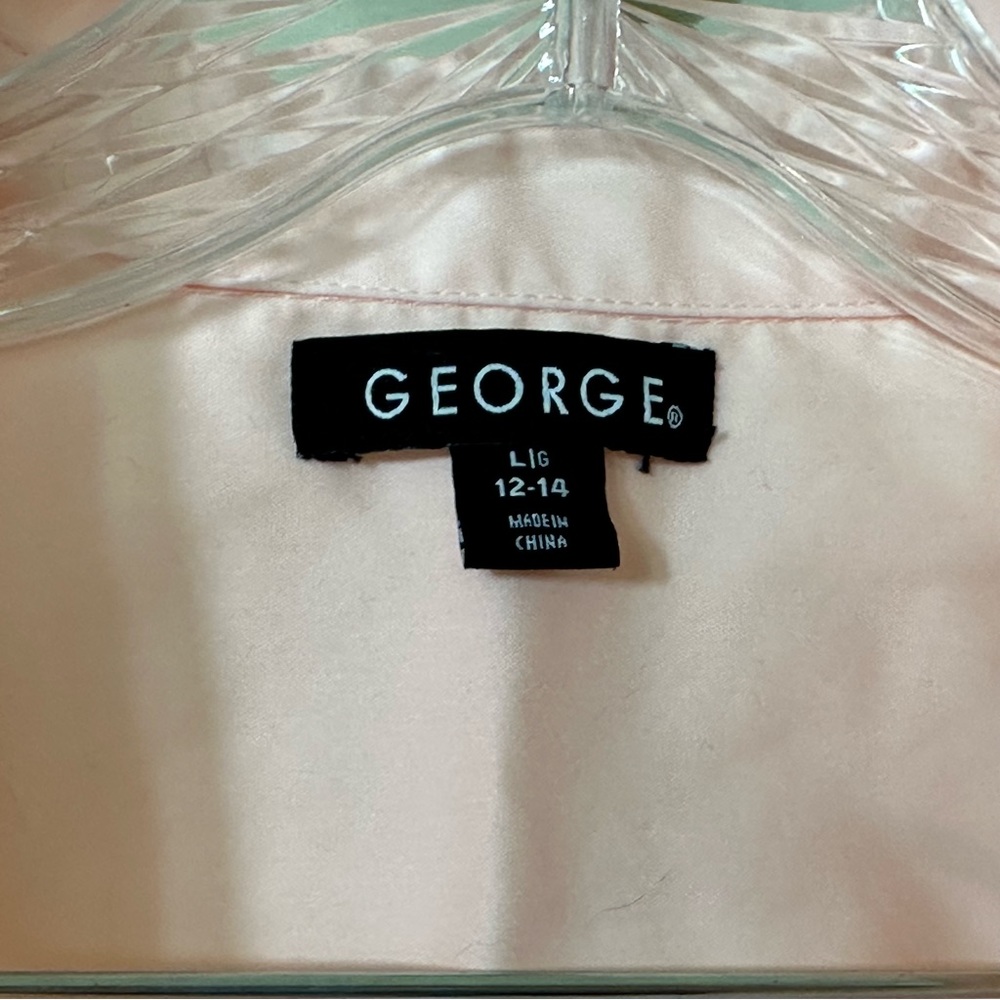 Peachy keen button up blouse - Picture 3 of 3
